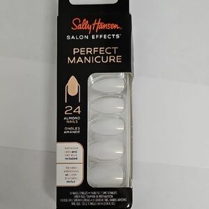 Sally Hansen Perfect Manicure Almond Nails - Clear